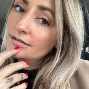 Meet your Posher, Cynthia